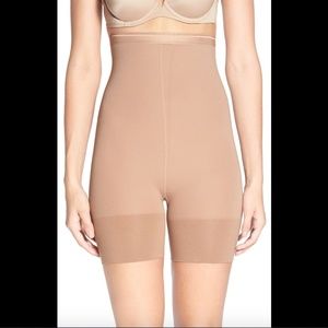 NEW $88 Item M6 High Waisted Shorty Shaping Shorts Carmel Nude [‎ Small ]